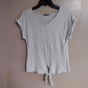 GYFT women's blouse with front tie size M